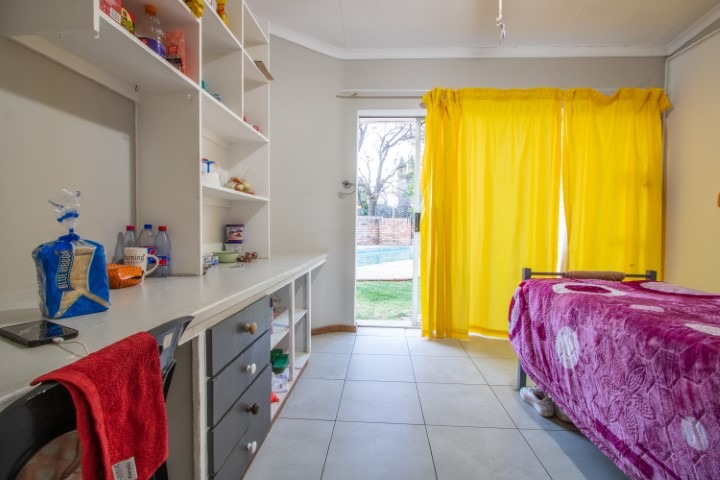 To Let 13 Bedroom Property for Rent in Die Bult North West